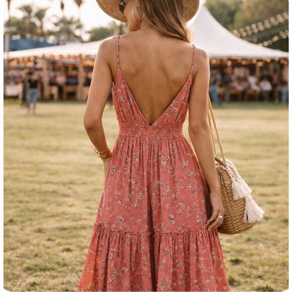 Lost & Wander Sz S Red Floral Revolve Pckts Shirred Waist Lined Maxi Dress - Picture 2 of 13